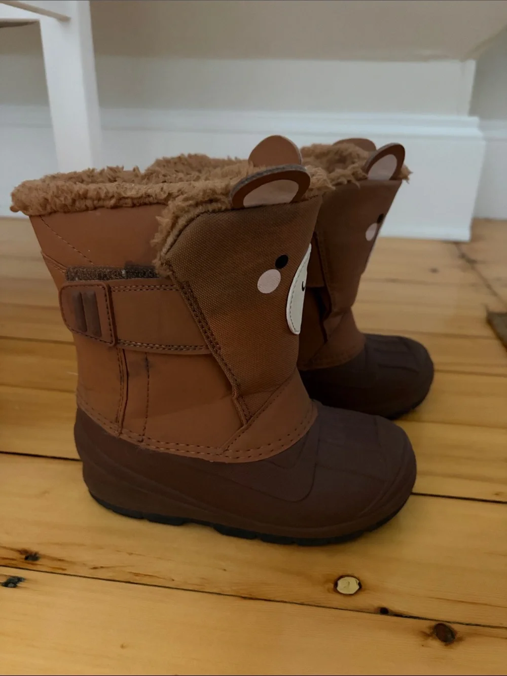 Cat & Jack 11T Bear Snow Boots - boys or girls